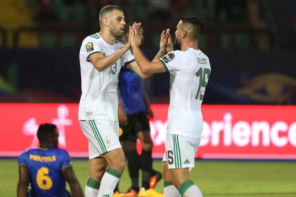 La belle connexion entre Delort et Slimani (photo cafonline.com)