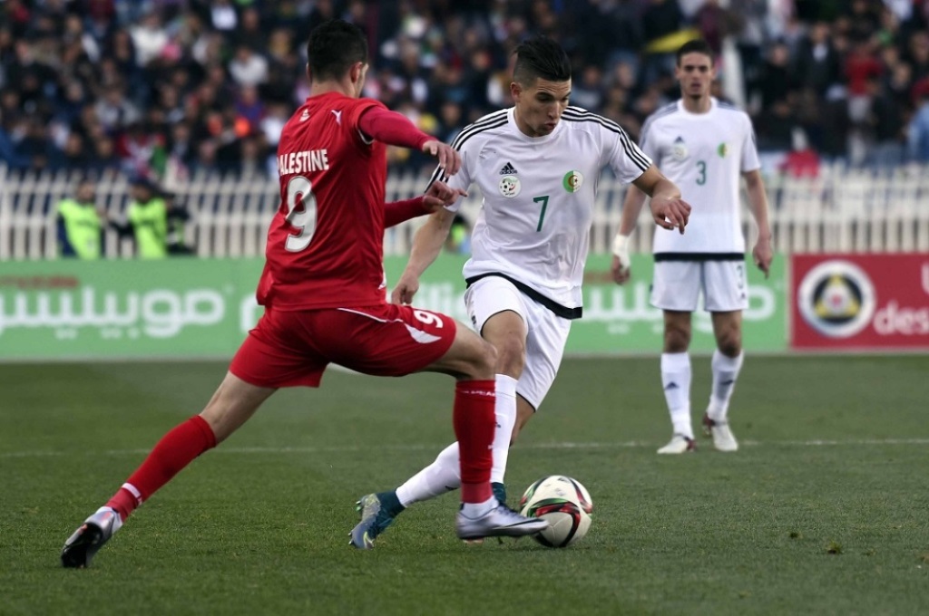 Avec les Olympiques algériens fco à la Palestine (0-1)