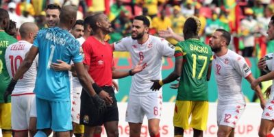 L'incroyable bourde de l'arbitre zambien   Janny Sikazwe  qui a entaché la fin du match Tunisie - Mali (0-1)